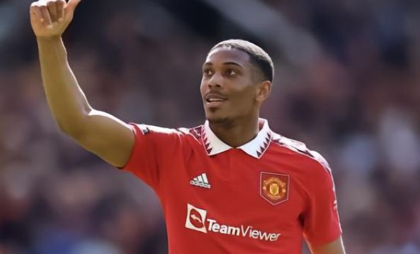 在足球转会 在足球转会