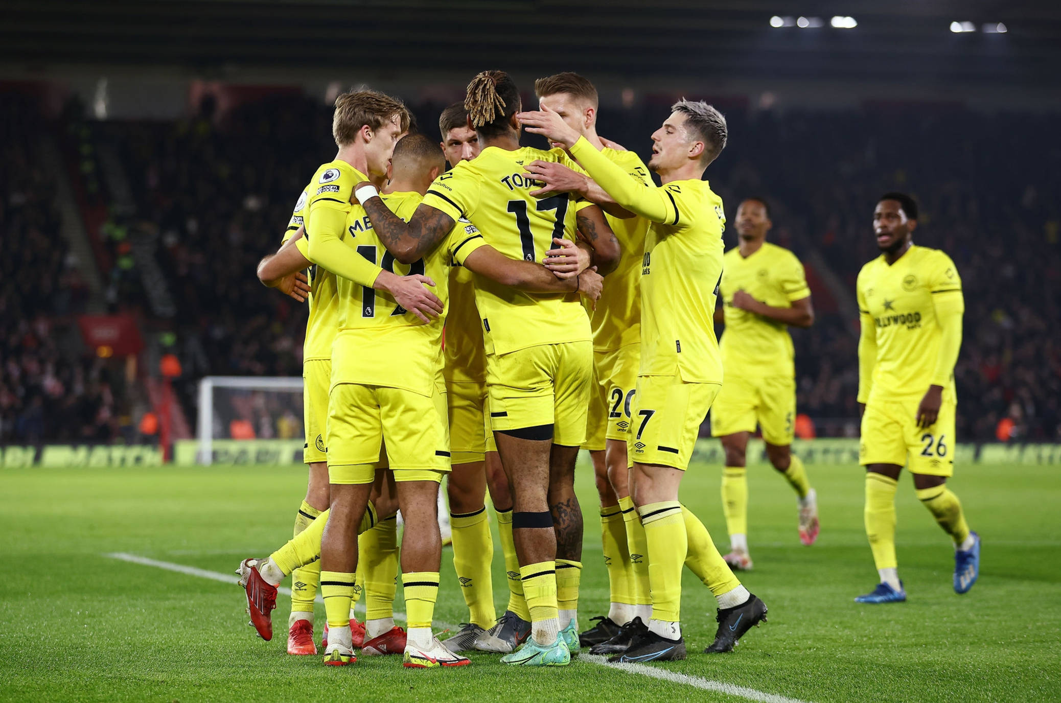 愈发激烈的 愈发激烈的