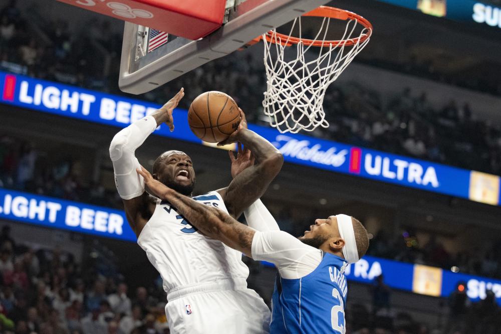 马丁内斯在 马丁内斯在